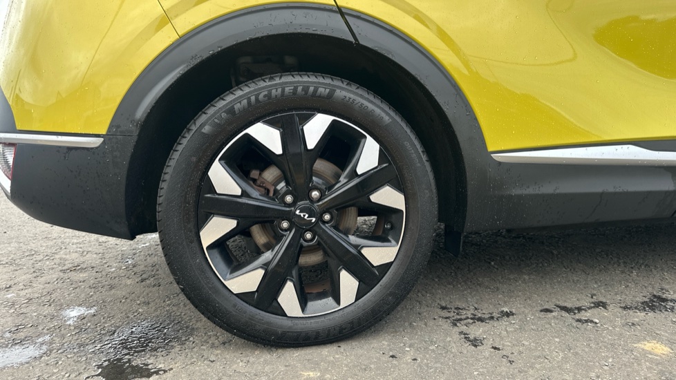 Kia Sportage 1.6T GDi PHEV 3 5dr Auto AWD Estate - Image 7
