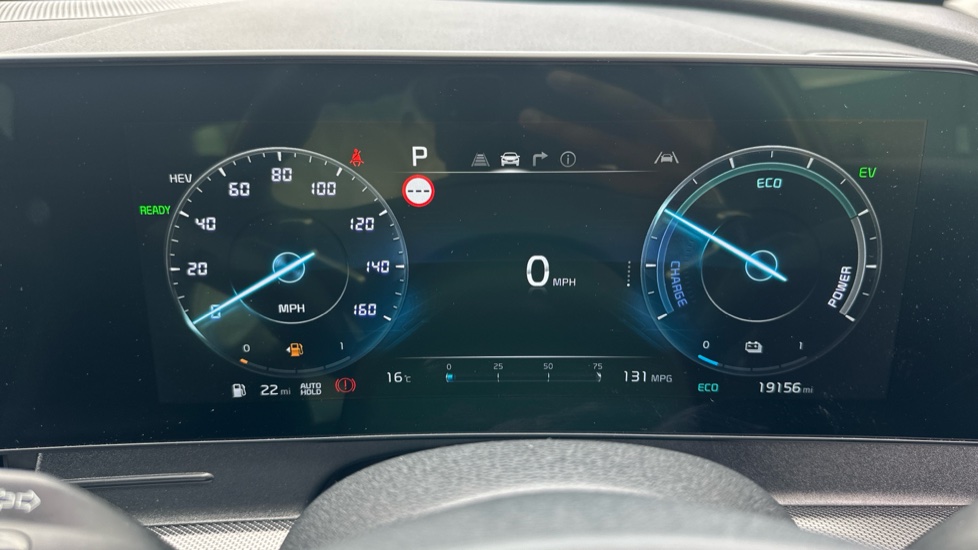Kia Sportage 1.6T GDi PHEV 3 5dr Auto AWD Estate - Image 18