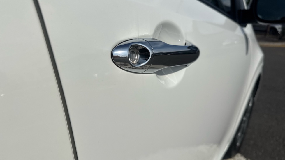 Kia Picanto 1.0 3 5dr Auto [4 seats] Petrol Hatchback - Image 28