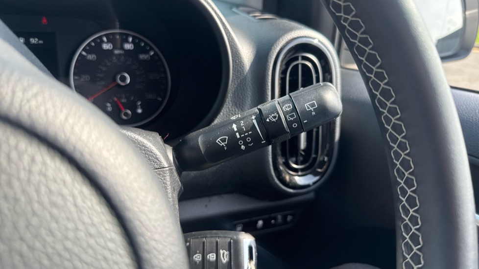 Kia Picanto 1.0 3 5dr Auto [4 seats] Petrol Hatchback - Image 33