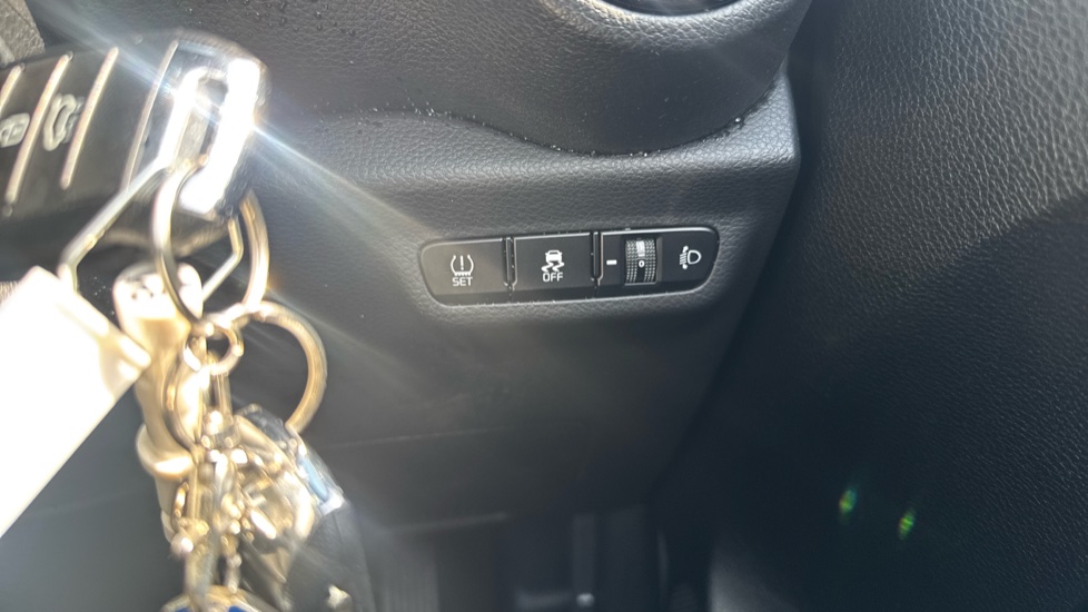Kia Picanto 1.0 3 5dr Auto [4 seats] Petrol Hatchback - Image 35