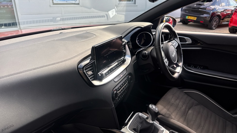 Kia Xceed 1.5T GDi ISG GT-Line 5dr Petrol Hatchback - Image 9
