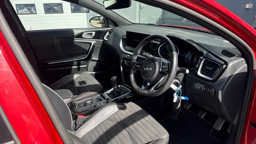 Kia Xceed 1.5T GDi ISG GT-Line 5dr Petrol Hatchback - Image 11