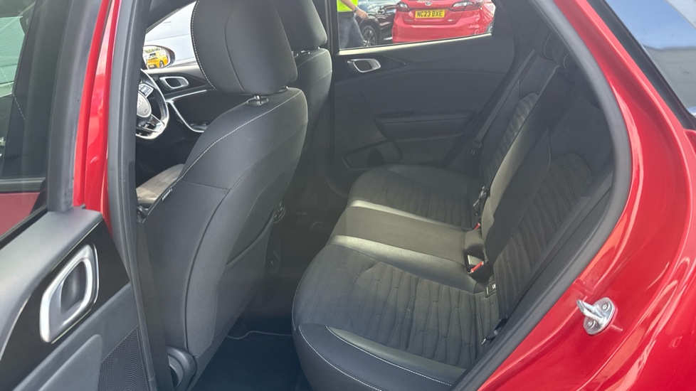 Kia Xceed 1.5T GDi ISG GT-Line 5dr Petrol Hatchback - Image 16