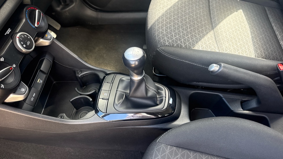 Kia Picanto 1.0 2 5dr [4 seats] Petrol Hatchback - Image 13