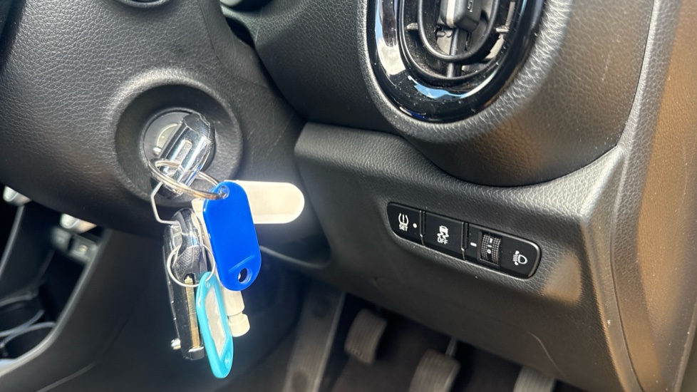 Kia Picanto 1.0 2 5dr [4 seats] Petrol Hatchback - Image 32