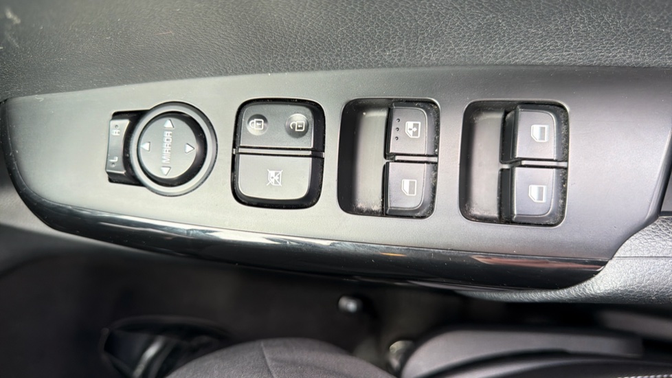 Kia Picanto 1.0 2 5dr [4 seats] Petrol Hatchback - Image 39