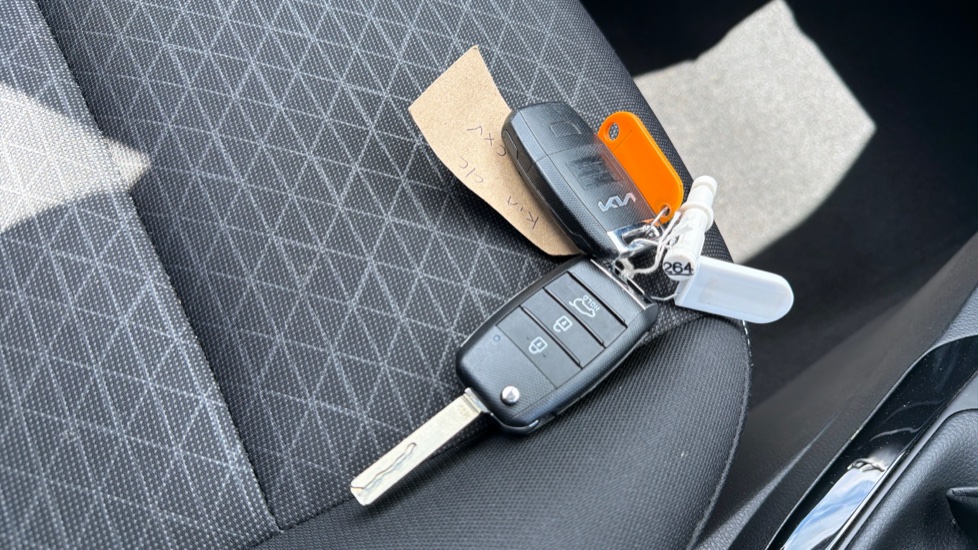 Kia Picanto 1.0 2 5dr [4 seats] Petrol Hatchback - Image 20