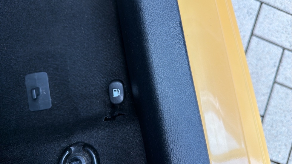 Kia Picanto 1.0 2 5dr [4 seats] Petrol Hatchback - Image 39