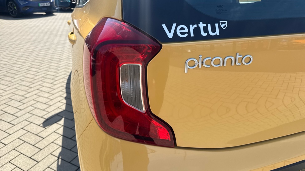 Kia Picanto 1.0 2 5dr [4 seats] Petrol Hatchback - Image 22