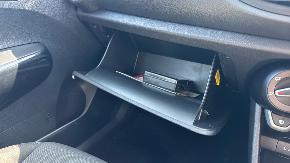 Kia Picanto 1.0 2 5dr [4 seats] Petrol Hatchback - Image 32