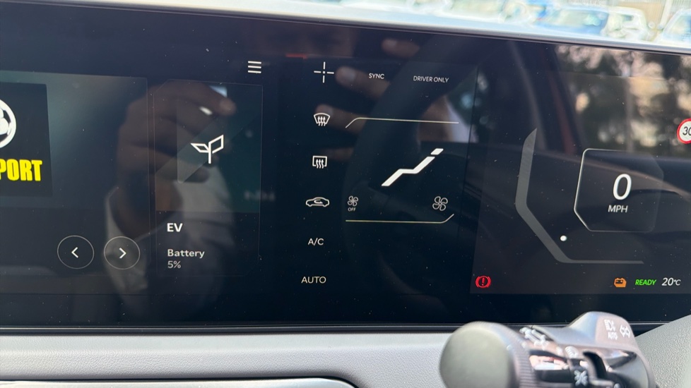 Kia EV3 148kW Air 81.4kWh 5dr Auto Electric Estate - Image 31