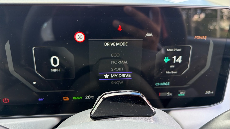 Kia EV3 148kW Air 81.4kWh 5dr Auto Electric Estate - Image 44