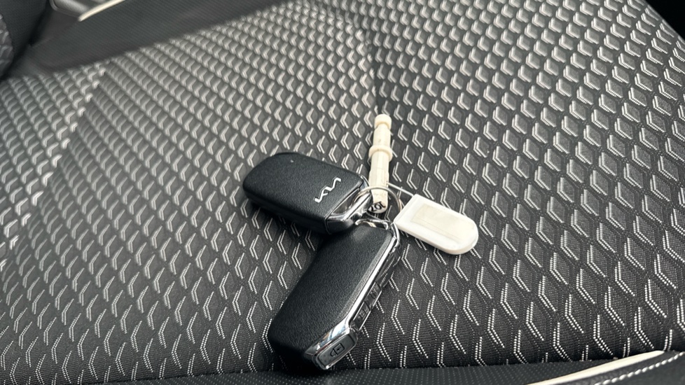 Kia Xceed 1.5T GDi ISG 3 5dr Petrol Hatchback - Image 20