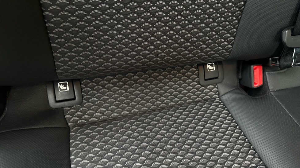 Kia Xceed 1.5T GDi ISG 3 5dr Petrol Hatchback - Image 35
