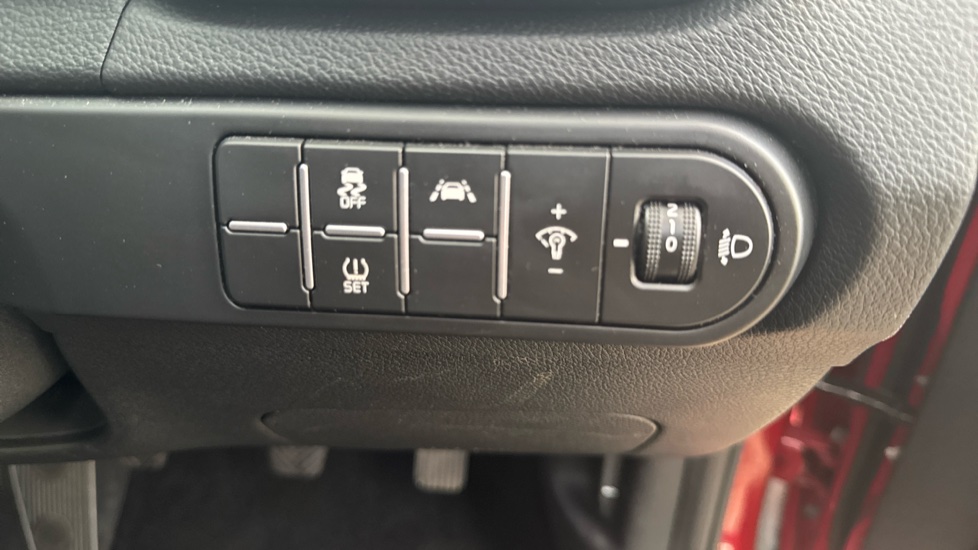 Kia Xceed 1.5T GDi ISG 3 5dr Petrol Hatchback - Image 42
