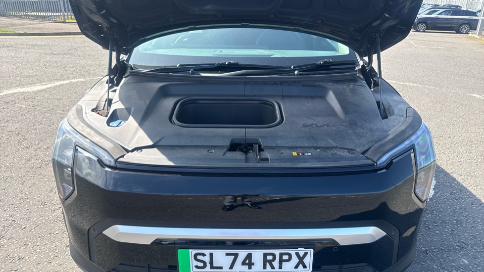 Kia EV3 150kW Air 81.4kWh 5dr Auto Electric Estate - Image 8