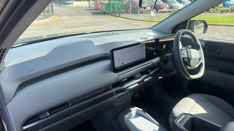 Kia EV3 150kW Air 81.4kWh 5dr Auto Electric Estate - Image 9