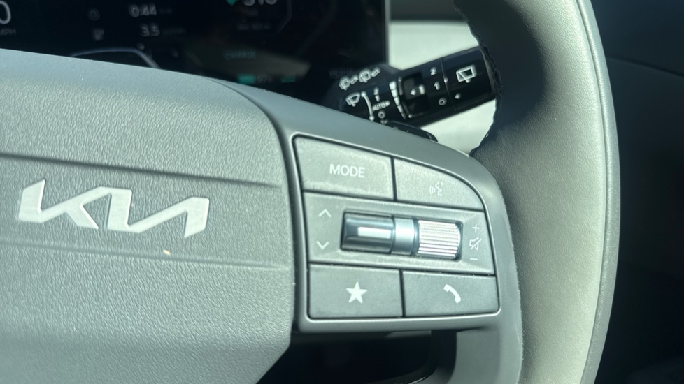 Kia EV3 150kW Air 81.4kWh 5dr Auto Electric Estate - Image 38