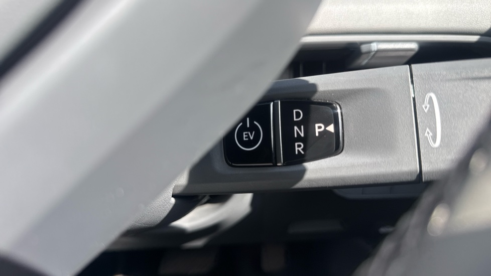 Kia EV3 150kW Air 81.4kWh 5dr Auto Electric Estate - Image 41