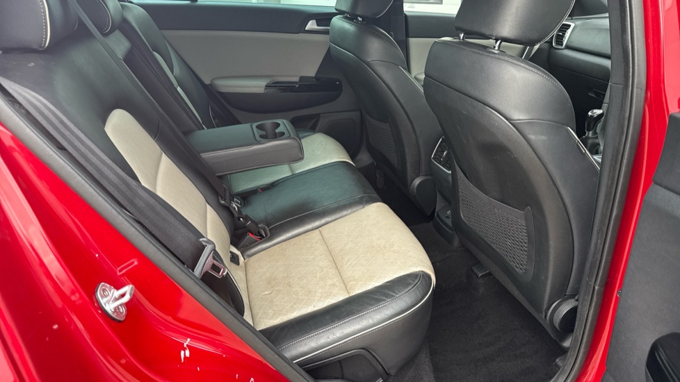 Kia Sportage 1.6T GDi GT-Line 5dr [AWD] Petrol Estate - Image 16