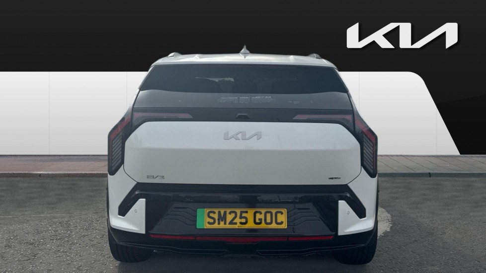 Kia EV3 150kW GT-Line S 81.4kWh 5dr Auto Electric Estate - Image 6