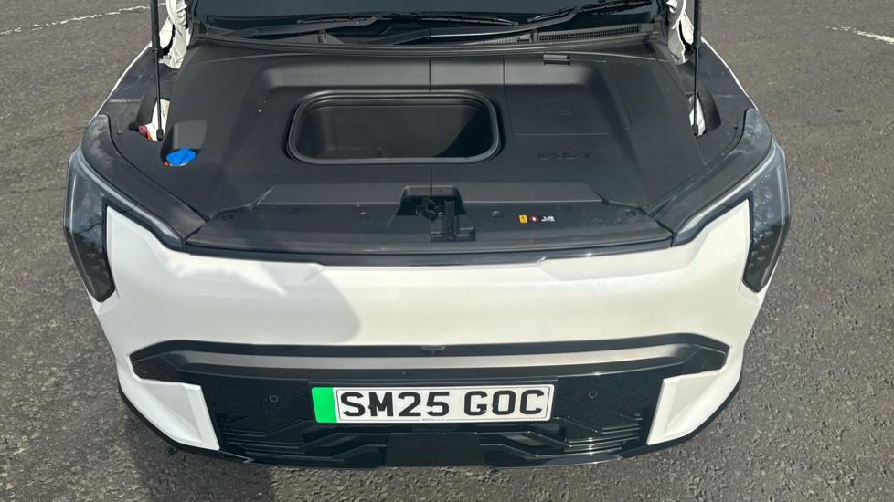 Kia EV3 150kW GT-Line S 81.4kWh 5dr Auto Electric Estate - Image 8