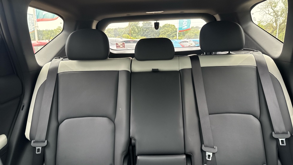 Kia EV5 160kW GT-Line S 81.4kWh 5dr Auto Electric Estate - Image 15