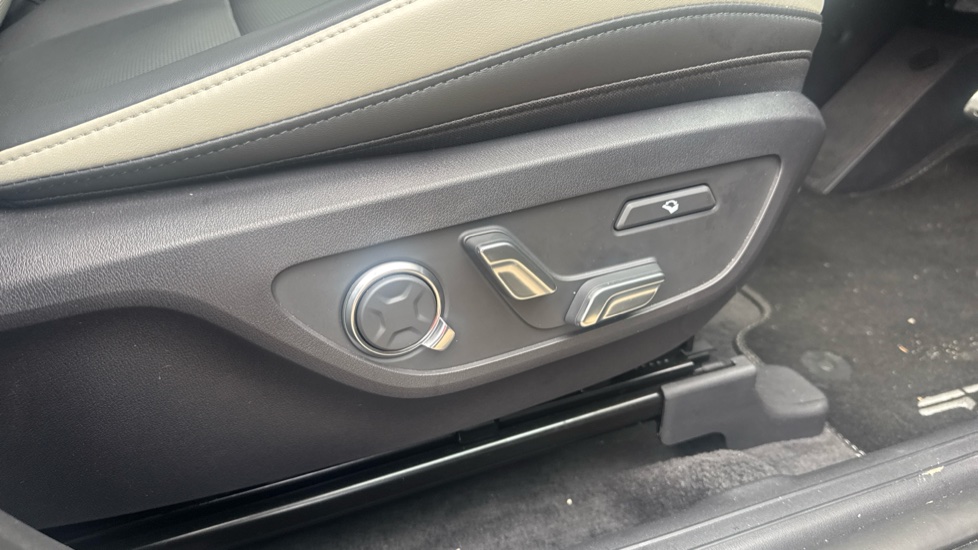 Kia EV5 160kW GT-Line S 81.4kWh 5dr Auto Electric Estate - Image 30