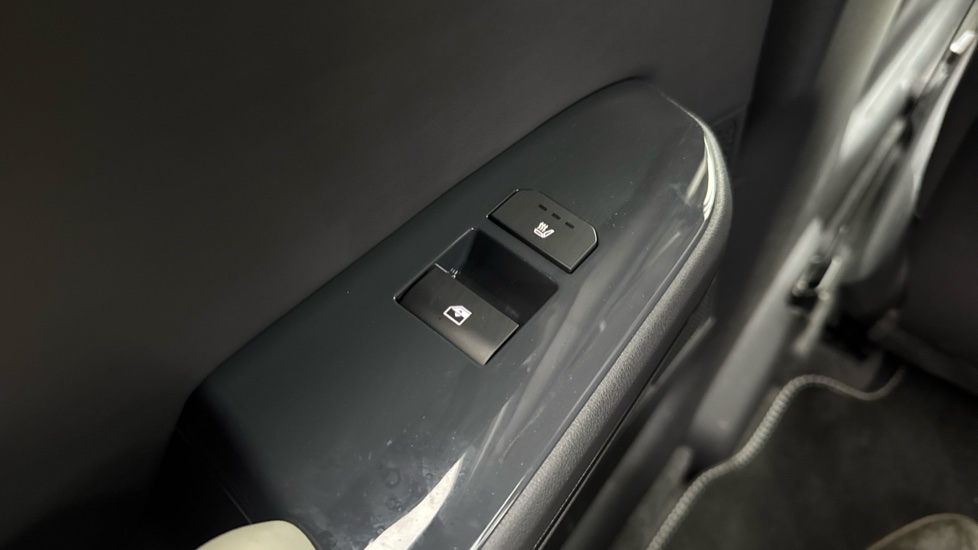 Kia EV5 160kW GT-Line S 81.4kWh 5dr Auto Electric Estate - Image 33