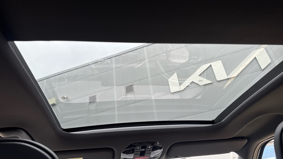 Kia EV5 160kW GT-Line S 81.4kWh 5dr Auto Electric Estate - Image 35