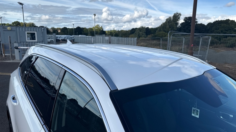 Kia Sorento 1.6 T-GDi HEV Evolve 5dr Auto Hybrid Station Wagon - Image 23