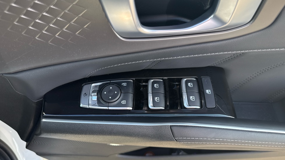 Kia Sorento 1.6 T-GDi HEV Evolve 5dr Auto Hybrid Station Wagon - Image 28