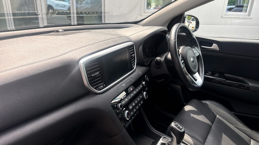 Kia Sportage 1.6T GDi ISG 4 5dr Petrol Estate - Image 9
