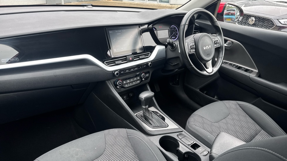 Kia Niro 1.6 GDi Hybrid 2 5dr DCT Hybrid Estate - Image 9