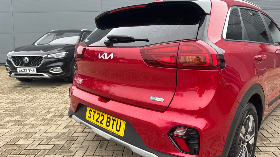 Kia Niro 1.6 GDi Hybrid 2 5dr DCT Hybrid Estate - Image 24