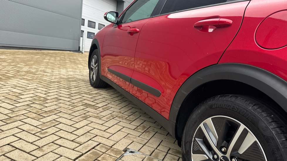 Kia Niro 1.6 GDi Hybrid 2 5dr DCT Hybrid Estate - Image 28