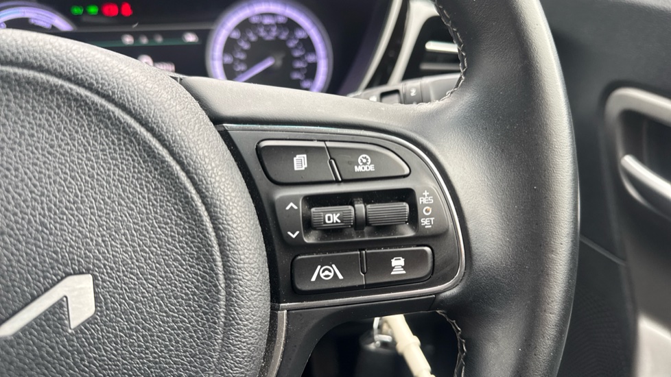 Kia Niro 1.6 GDi Hybrid 2 5dr DCT Hybrid Estate - Image 31
