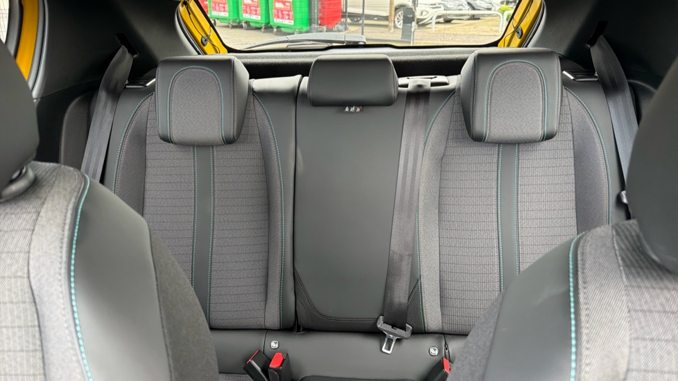 Peugeot 208 100kW Allure Premium 50kWh 5dr Auto Electric Hatchback - Image 15