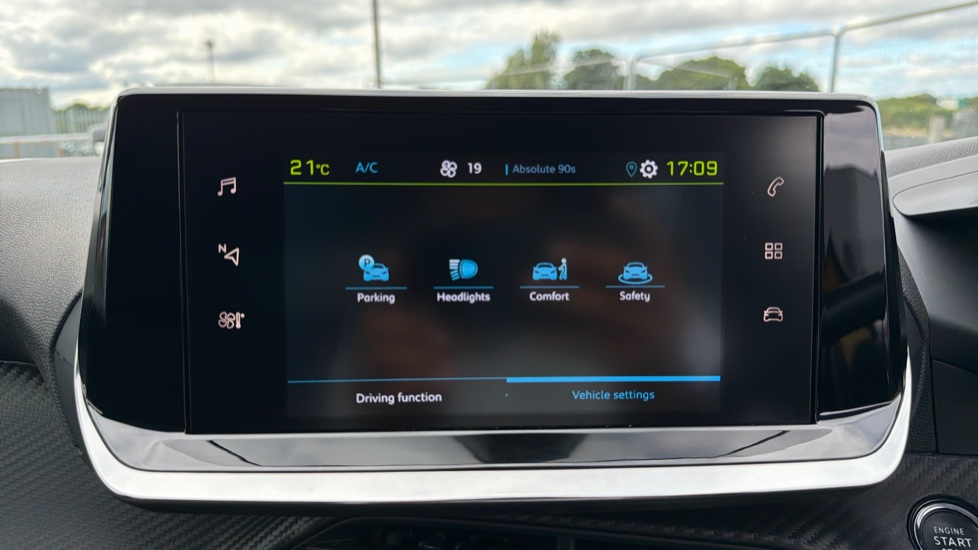 Peugeot 208 100kW Allure Premium 50kWh 5dr Auto Electric Hatchback - Image 26