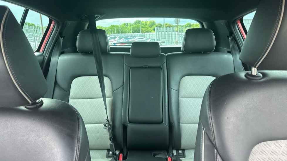 Kia Sportage 1.6T GDi GT-Line S 5dr DCT Auto [AWD] Petrol Estate - Image 15