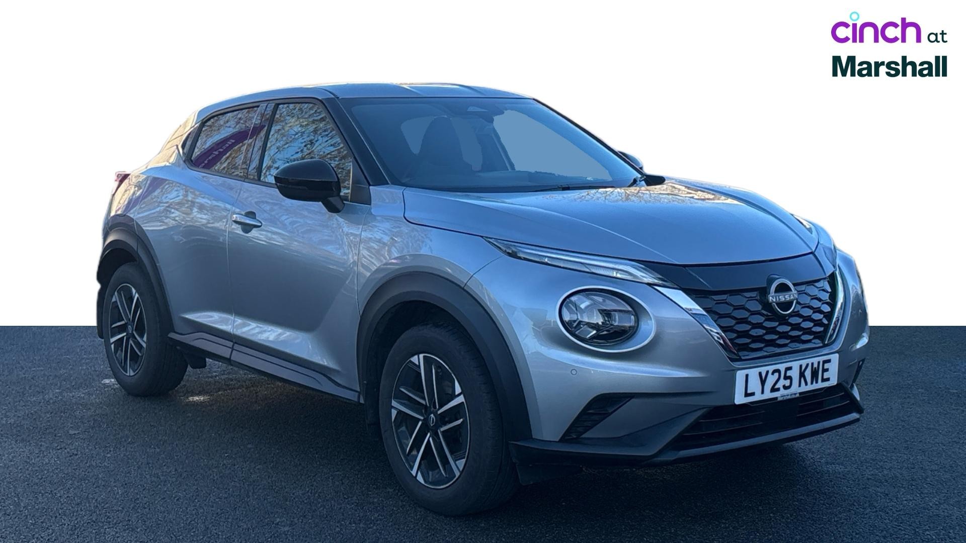 Nissan Juke listing photo