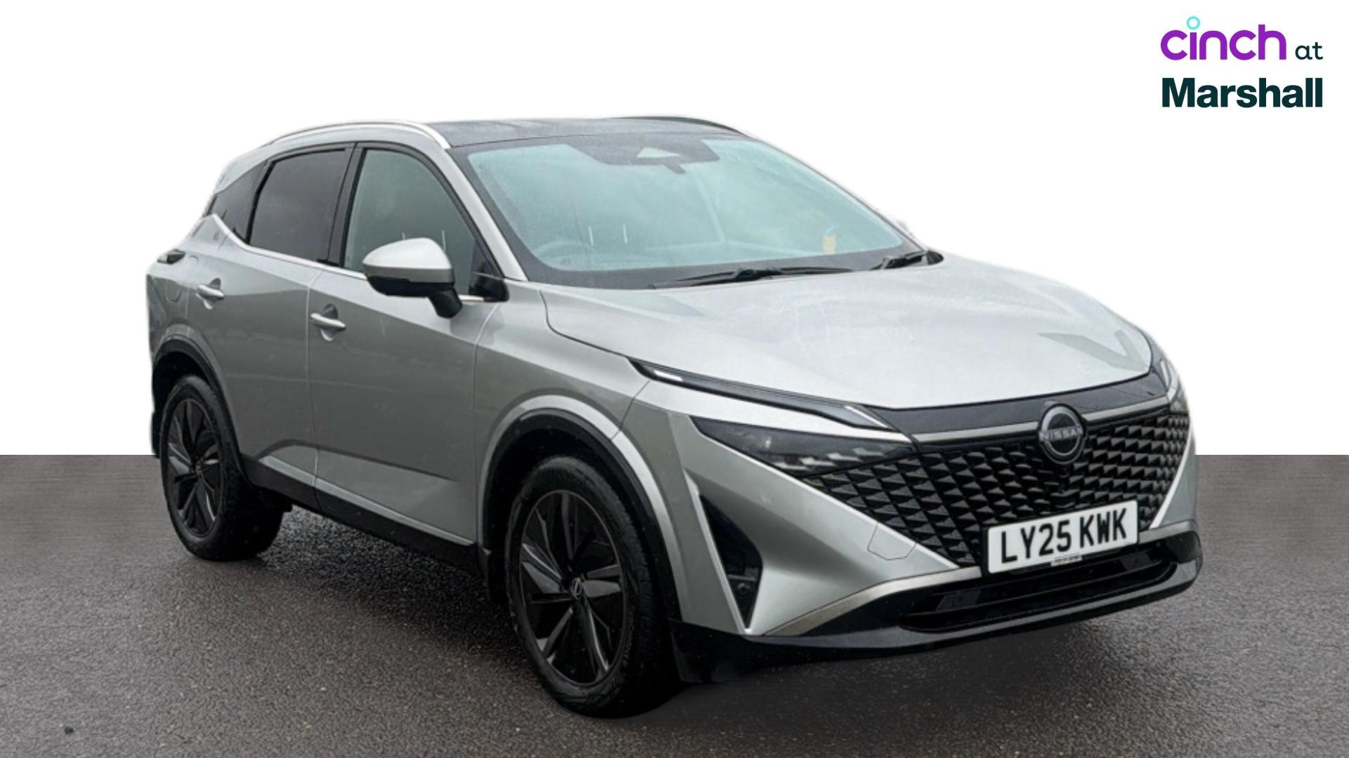 Nissan Qashqai listing photo