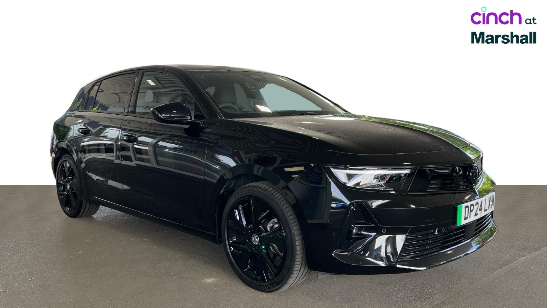 Vauxhall Astra listing photo