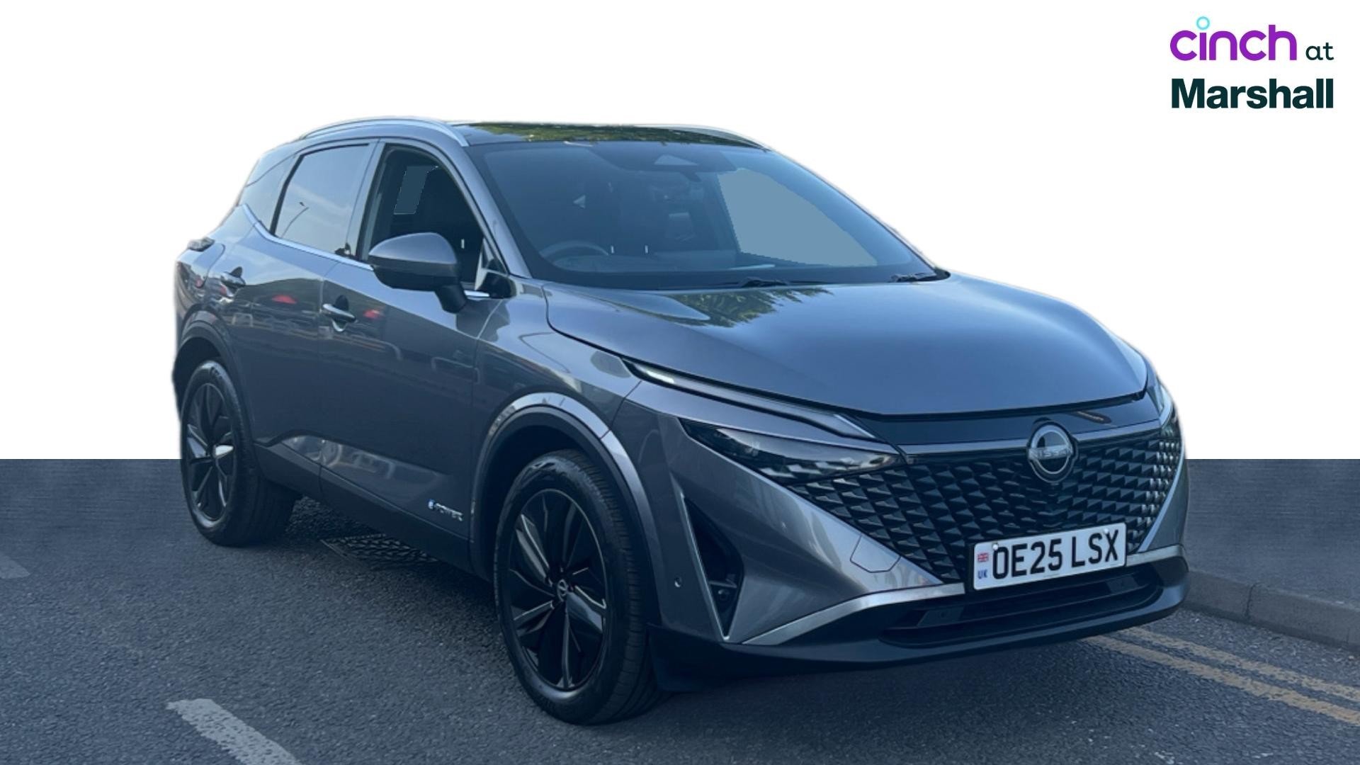 Nissan Qashqai listing photo