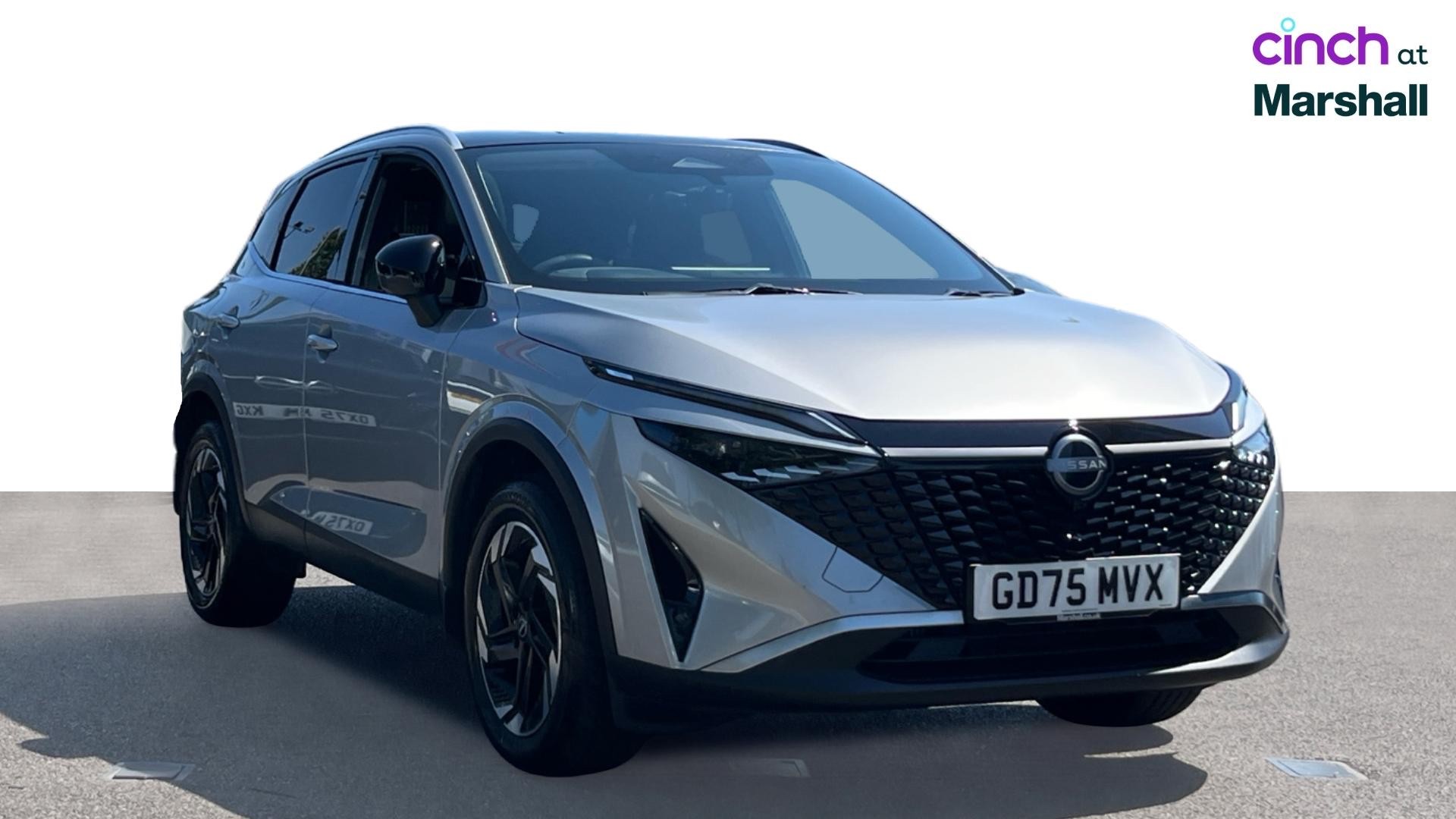 Nissan Qashqai listing photo