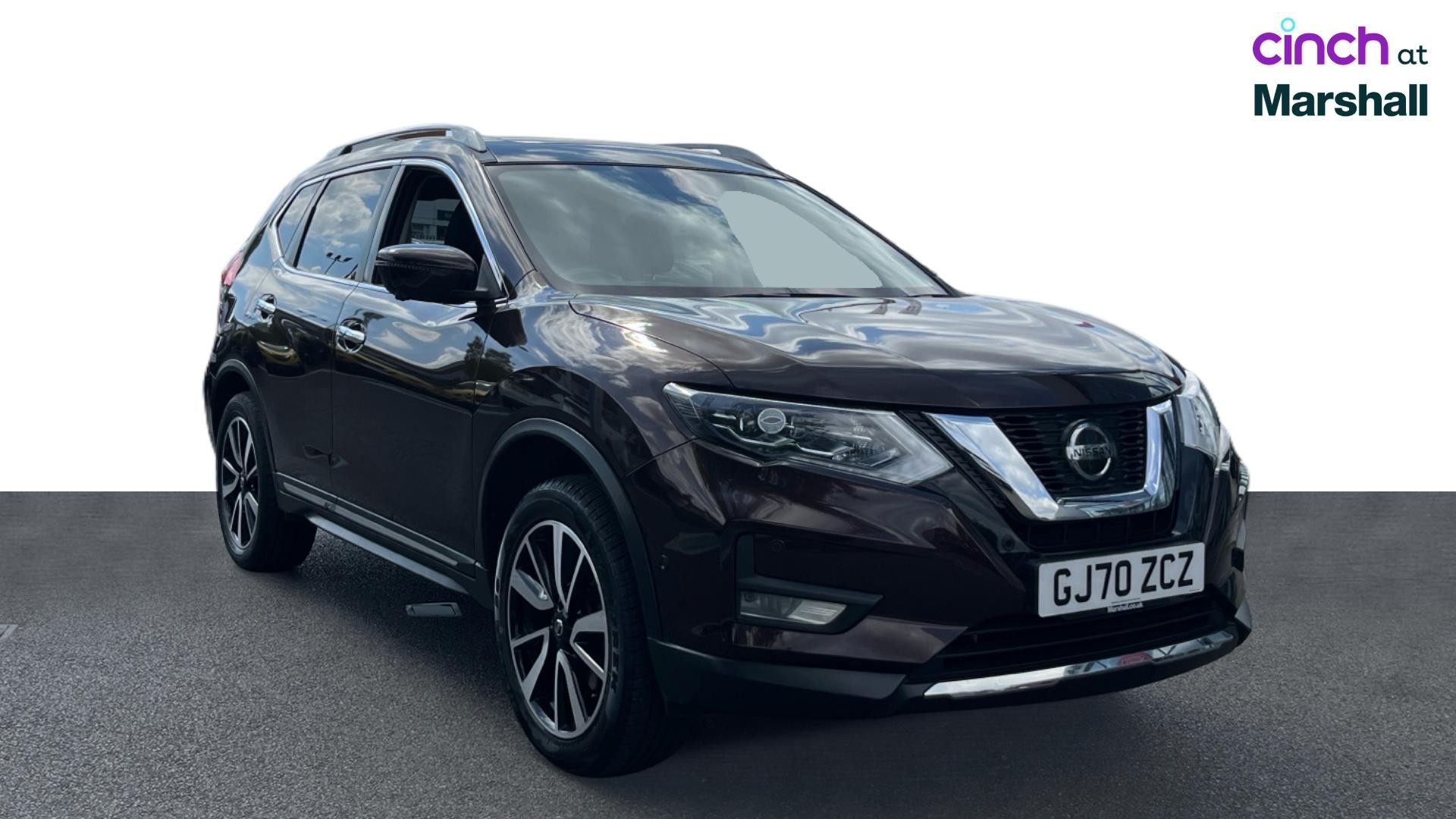 Nissan X-TRAIL listing photo