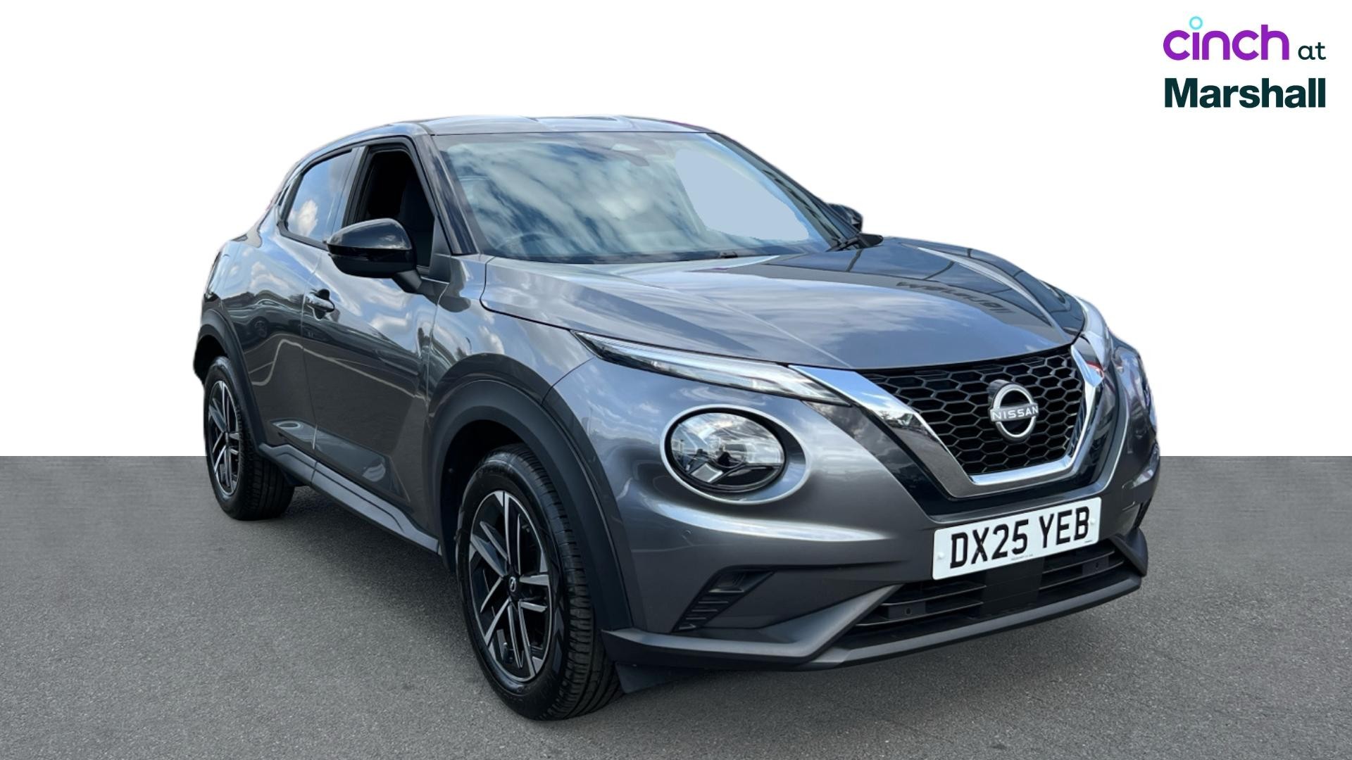 Nissan Juke listing photo