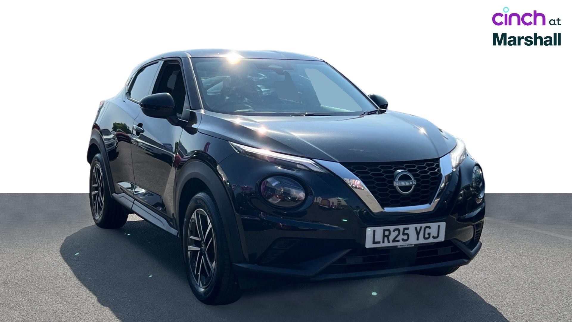 Nissan Juke listing photo