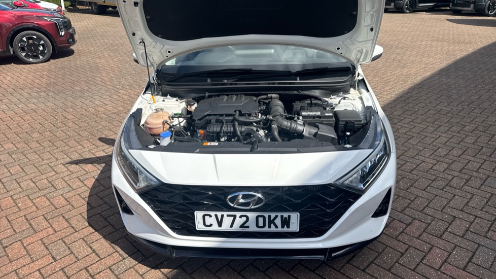 Hyundai i20 1.0T GDi 48V MHD Premium 5dr DCT Petrol Hatchback - Image 8